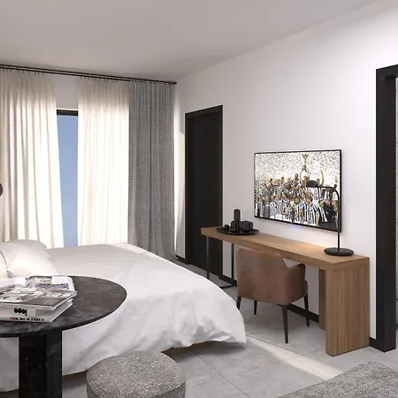 J Hotel 4*